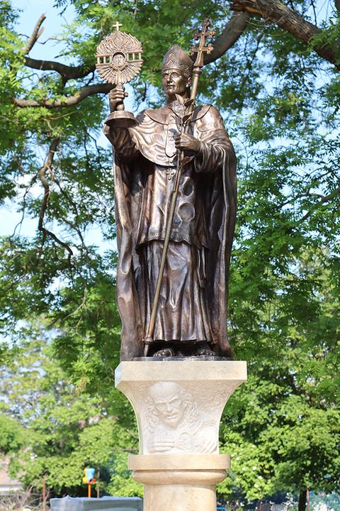 001_Szent_Norbert_szobor_2021_Zsambek_IMG_6315.JPG